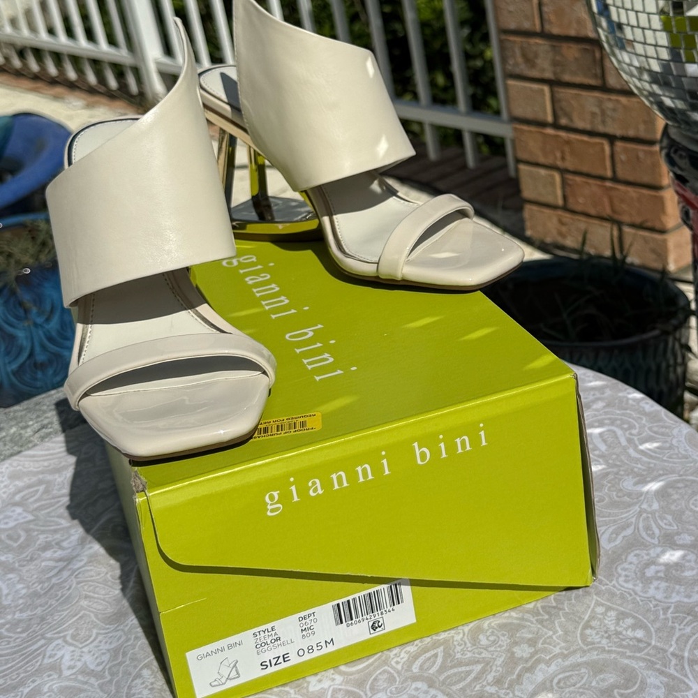 Gianni Bini Zeema Sculptural Heel Sandals – Eggshell Ivory – Size 8.5M – NWT - Picture 8 of 8